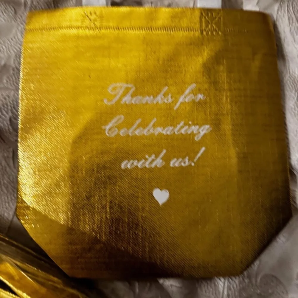 Love chic gold